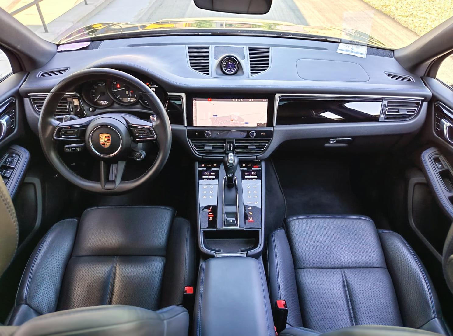 Macan Blu-2