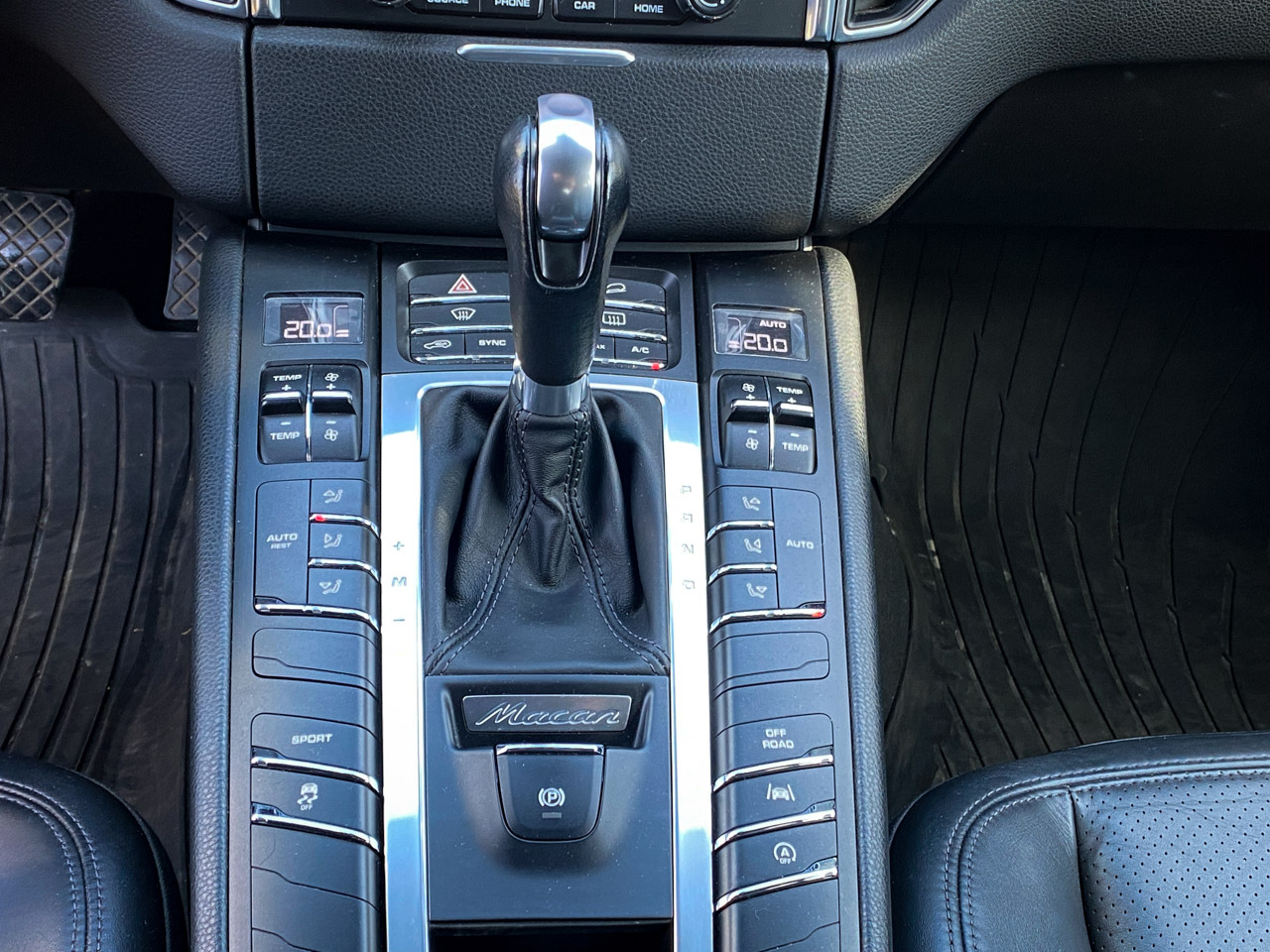 Macan S-16